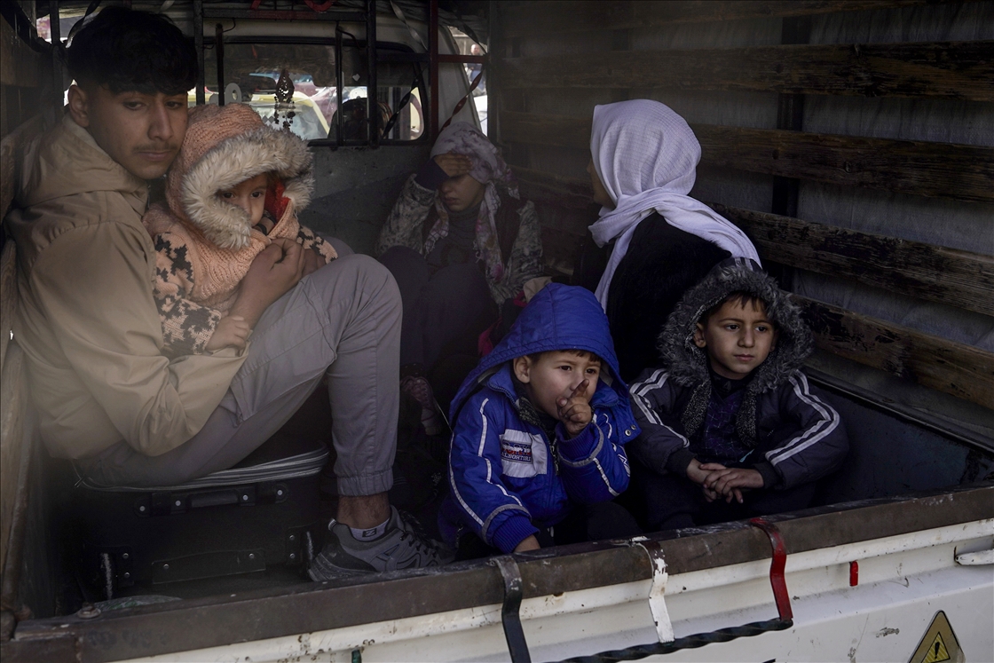 حلب.. استنفار لإجلاء المدنيين وهروب معتقلين من سجون "قسد"