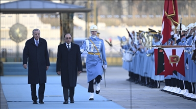 Cumhurbaşkanı Erdoğan, Malezya Başbakanı Enver'i resmi törenle karşıladı