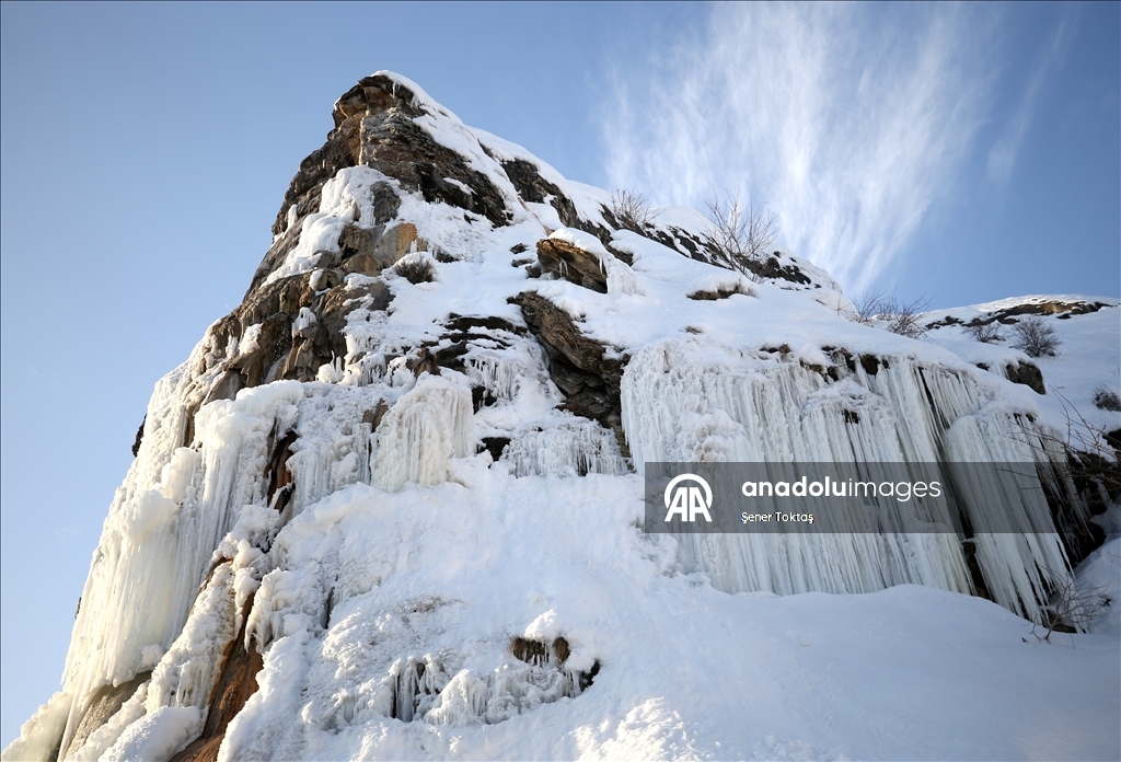“Deliklitas” rocks in Turkiye's Bitlis is covered with icicles