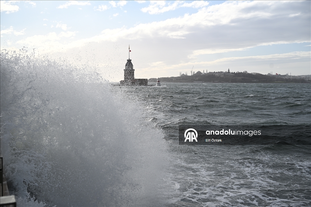 Effects of the storm continue in Istanbul