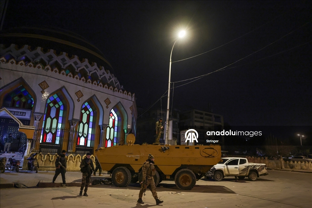 Suriye ordusu, Halep’te PKK/YPG işgalindeki Eşrefiyye'yi büyük ölçüde kontrol altına aldı