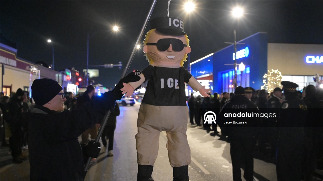 ICE polisi tarafından öldürülen ABD vatandaşı için Chicago’da anma etkinliği düzenlendi