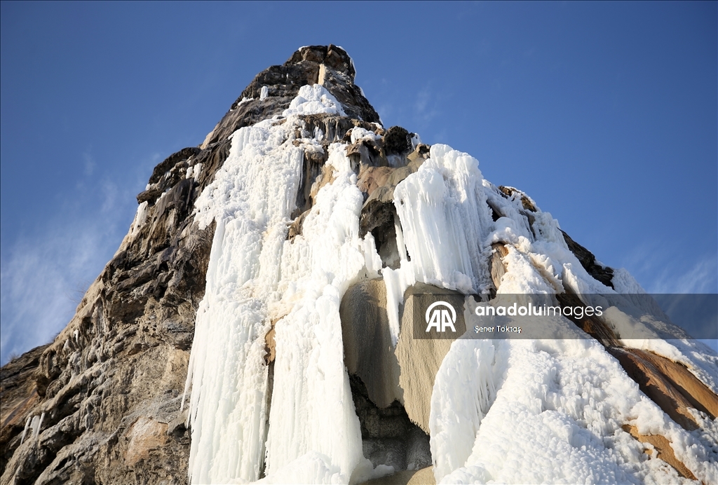 “Deliklitas” rocks in Turkiye's Bitlis is covered with icicles