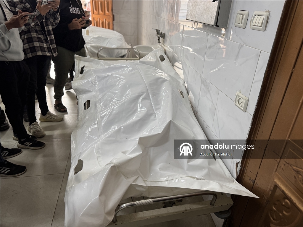 İsrail, ateşkese rağmen, Gazze'de saldırılarını sürdürüyor