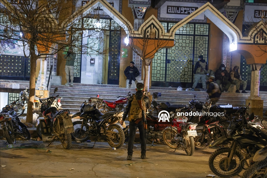 Suriye ordusu, Halep’te PKK/YPG işgalindeki Eşrefiyye'yi büyük ölçüde kontrol altına aldı