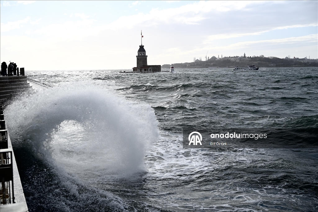 Effects of the storm continue in Istanbul