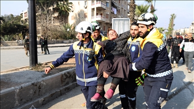 Halep’te sivillerin güvenli geçişi için "iki insani geçidin" yeniden açıldı