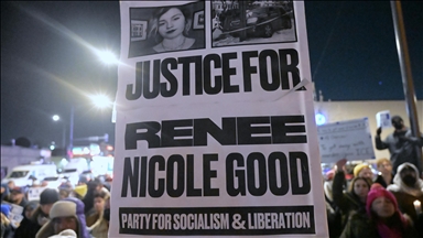 ICE polisi tarafından öldürülen ABD vatandaşı için Chicago’da anma etkinliği düzenlendi