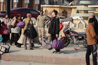 Гражданская оборона Сирии эвакуирует семьи в Алеппо