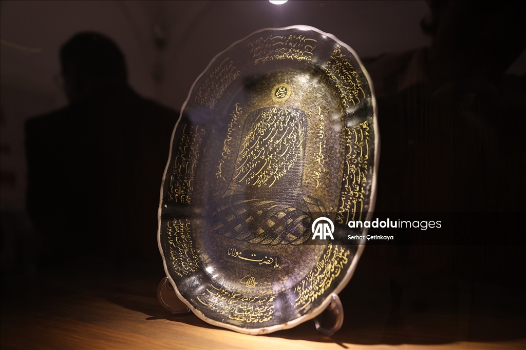 Mevlana Müzesi'nin koleksiyonuna Mevlevi dervişlerinin kullandığı 171 yeni parça eklendi