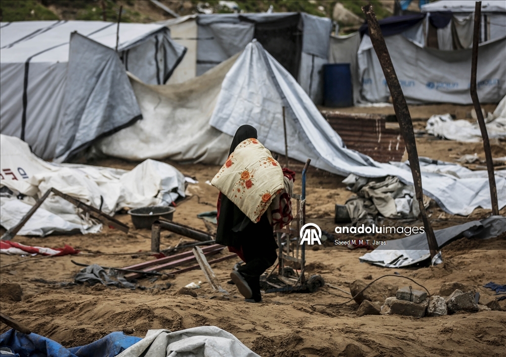 Израиль продолжил воздушные и артиллерийские обстрелы сектора Газа