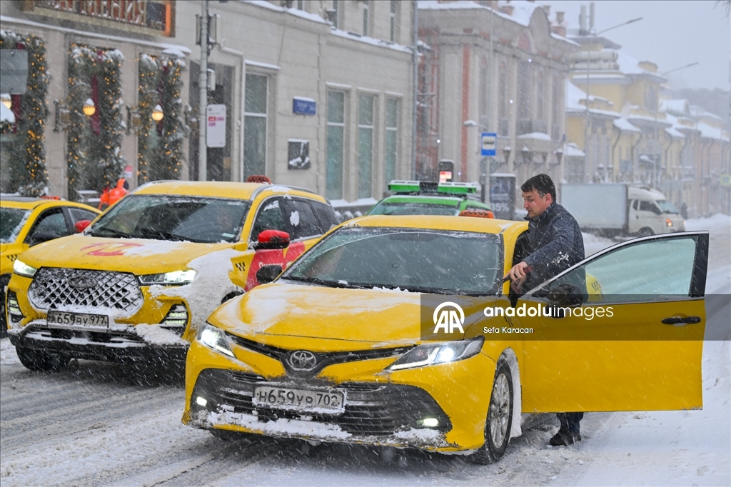 Moskova'da kar yağışı