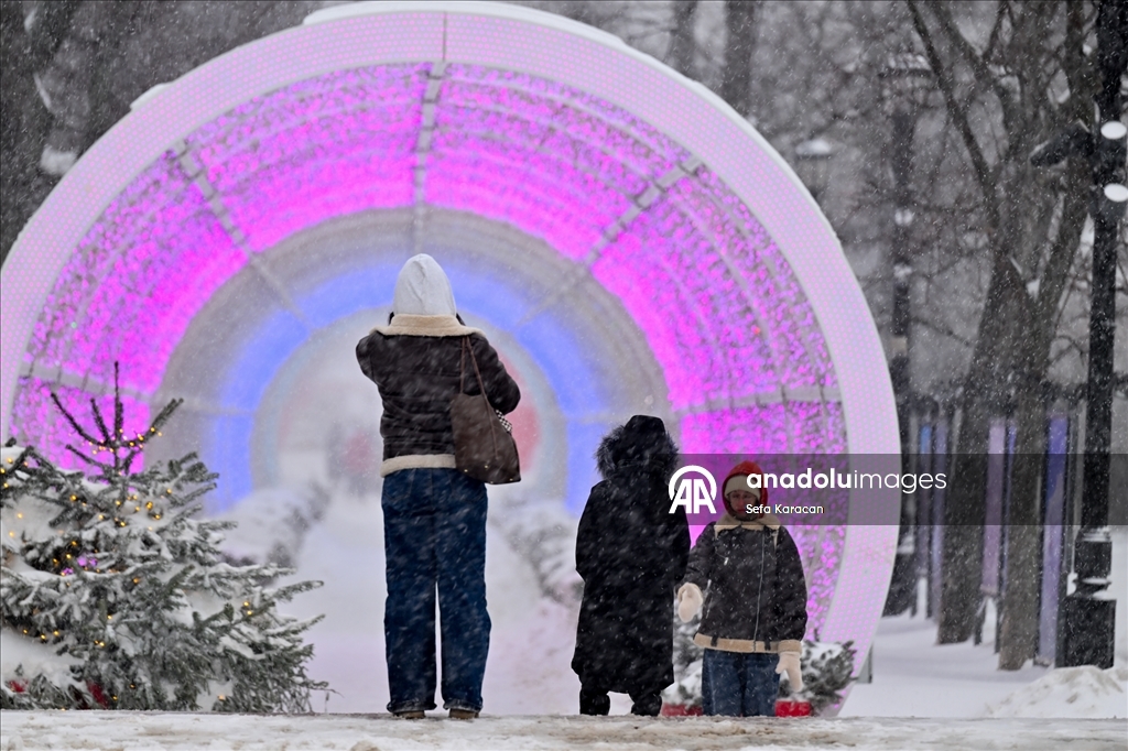 Moskova'da kar yağışı