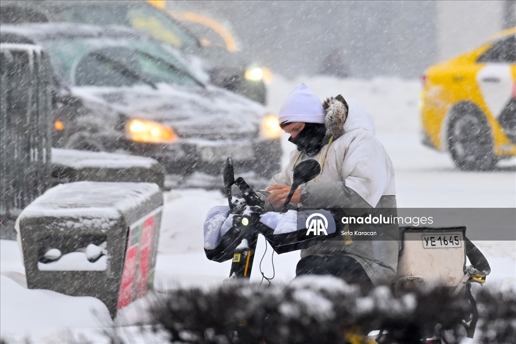 Moskova'da kar yağışı