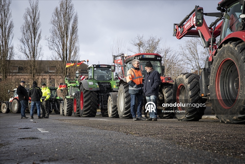 Strazburg'da çiftçiler AB-Mercosur ticaret anlaşmasını protesto etti