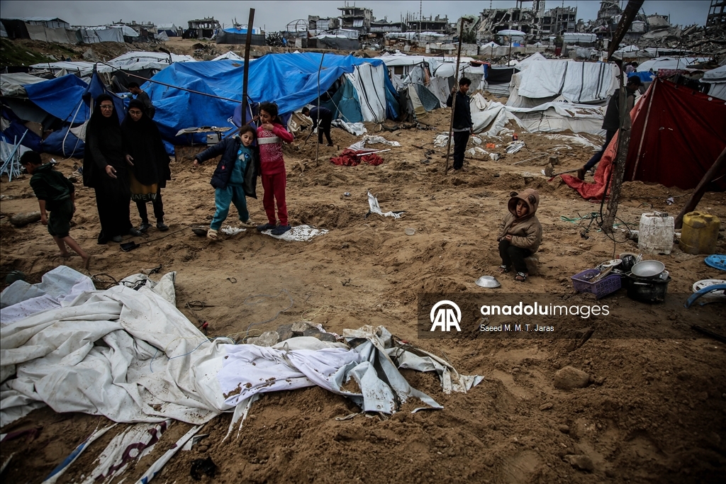 Израиль продолжил воздушные и артиллерийские обстрелы сектора Газа