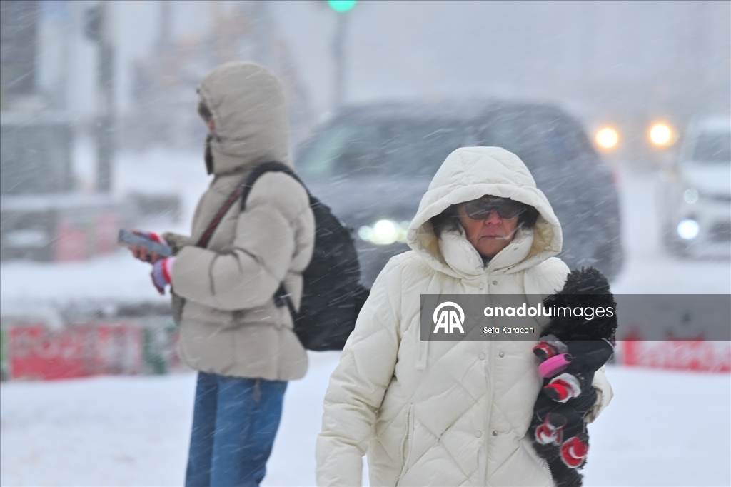 Moskova'da kar yağışı