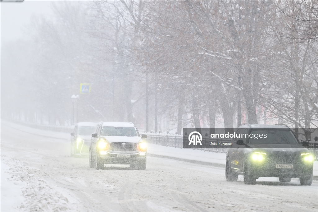 Moskova'da kar yağışı