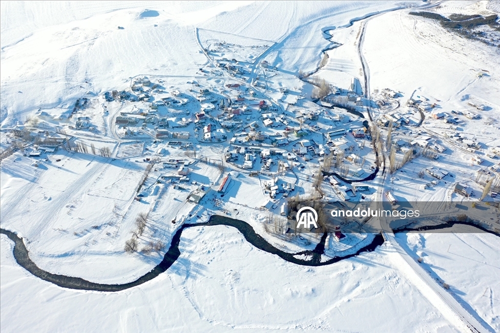 В многих регионах Турции наблюдается снег и холодная погода 1