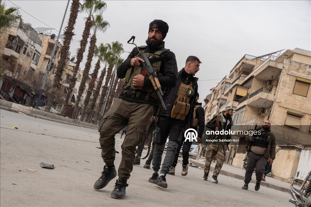 Сирийская армия продолжает операцию против PKK/YPG в Алеппо 25