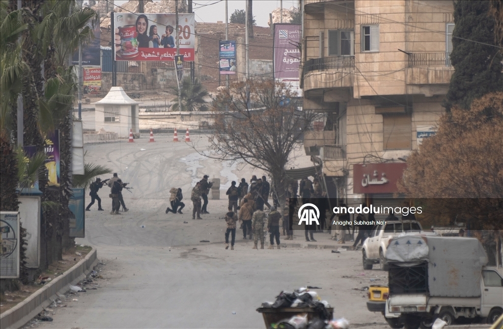 Сирийская армия продолжает операцию против PKK/YPG в Алеппо 1