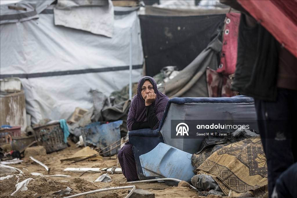 Израиль продолжил воздушные и артиллерийские обстрелы сектора Газа