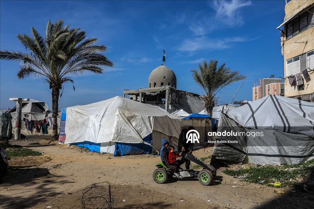 Han Yunus'ta yıkımın gölgesinde günlük yaşam