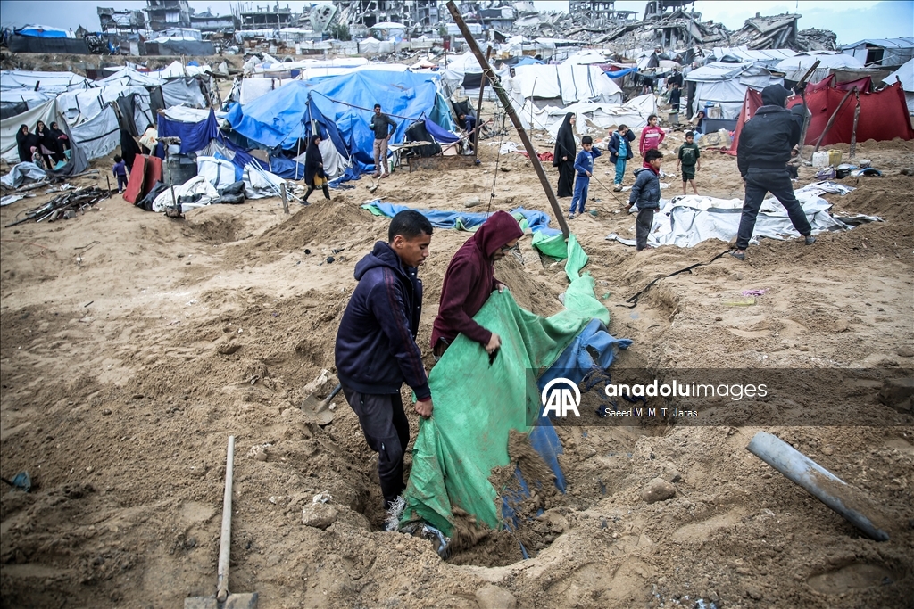 Израиль продолжил воздушные и артиллерийские обстрелы сектора Газа