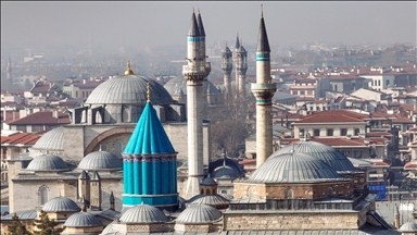 Mevlana Müzesi'nin koleksiyonuna Mevlevi dervişlerinin kullandığı 171 yeni parça eklendi