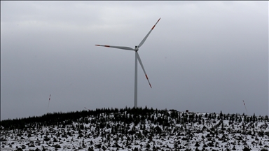 Aladağlar'da oluşan kar güzelliği dronla görüntülendi