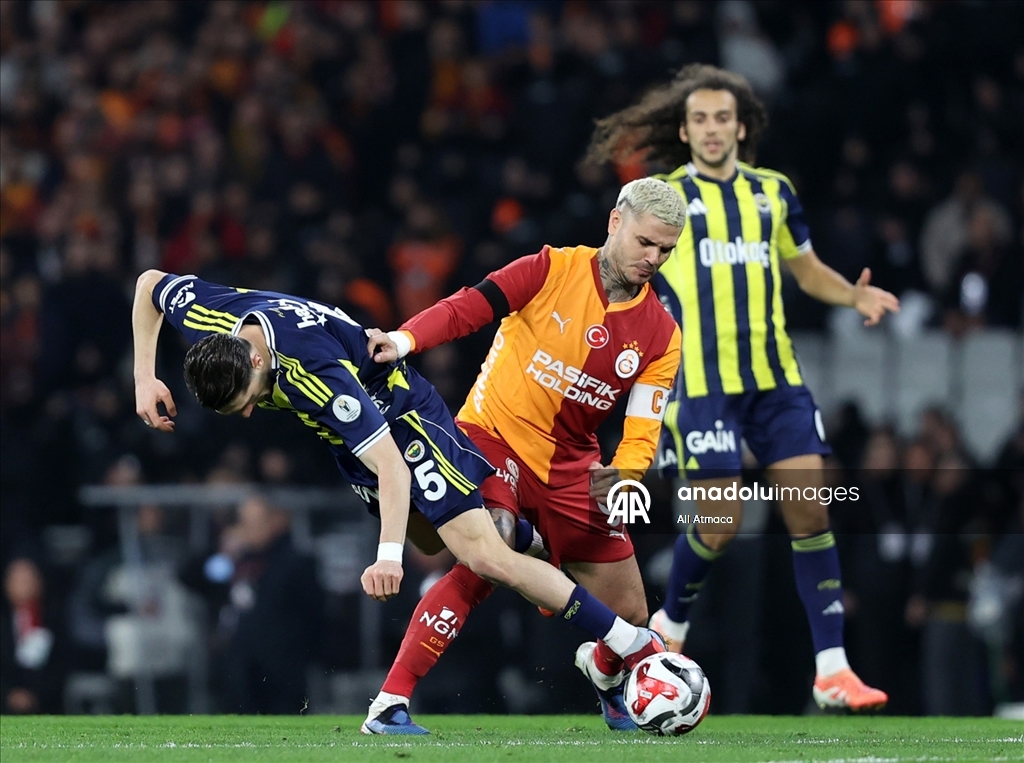 Galatasaray v Fenerbahce - Turkcell Super Cup
