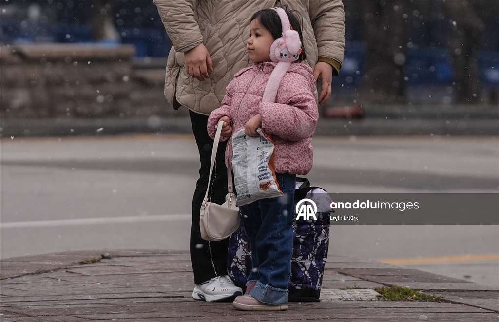 Ankara'da kar yağışı