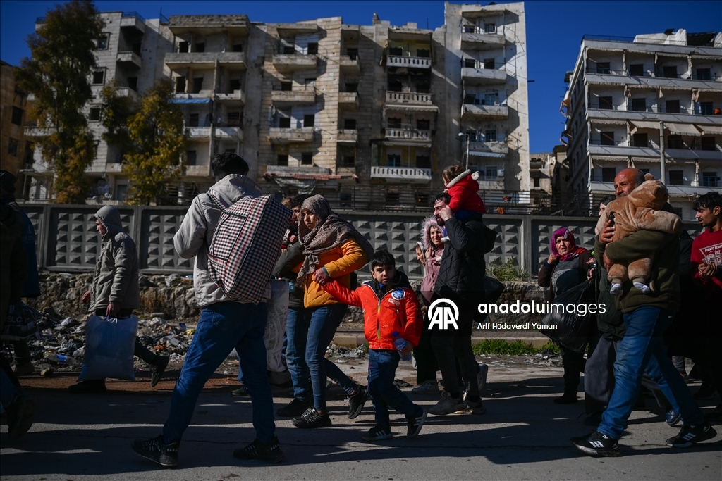 После освобождения последнего района Алеппо, подконтрольного YPG/СДС, началась эвакуация мирных жителей