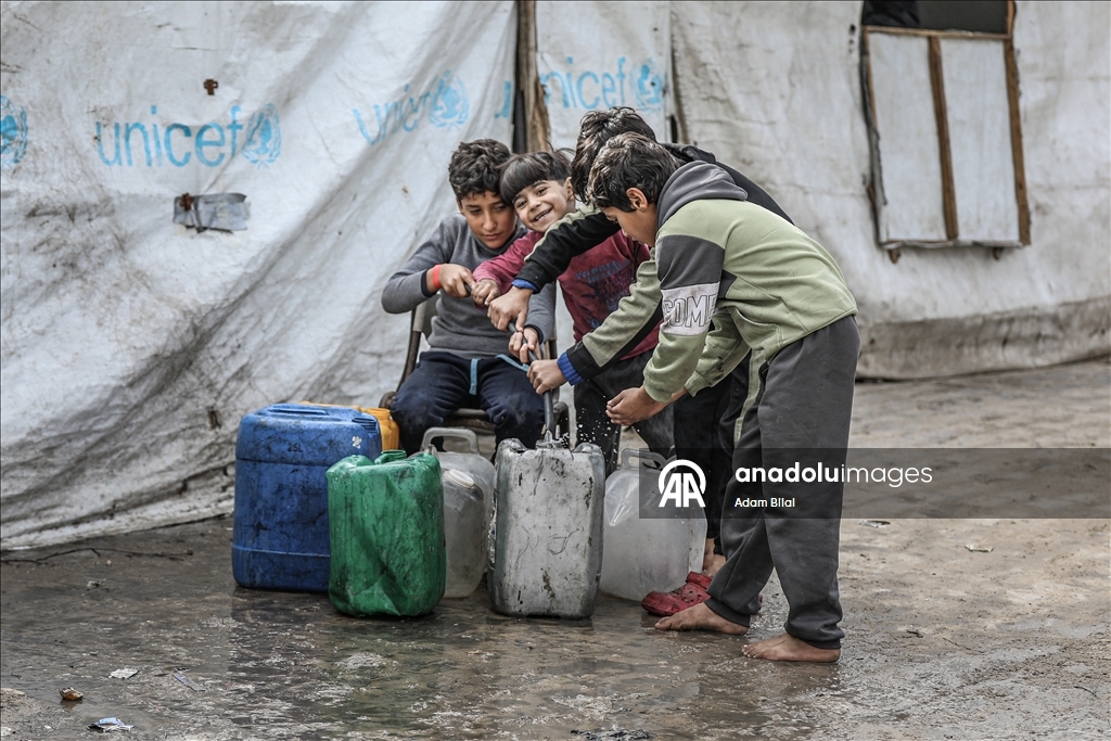 Gazze'de temiz su krizi devam ediyor