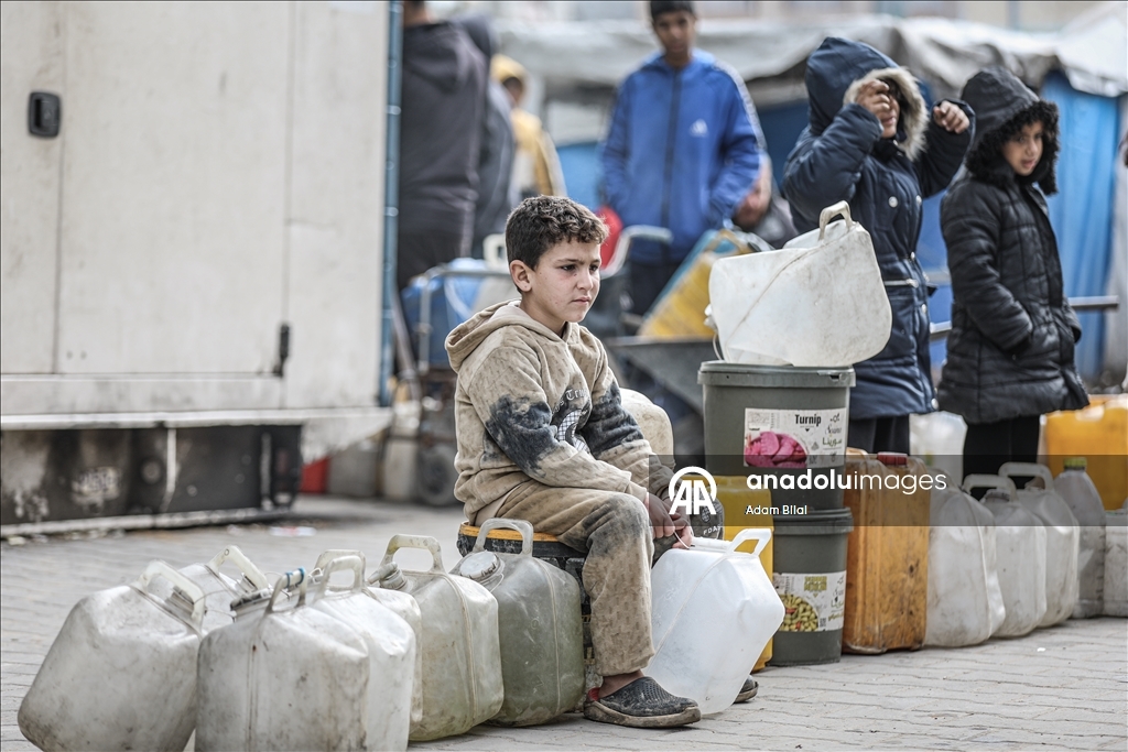 Gazze'de temiz su krizi devam ediyor