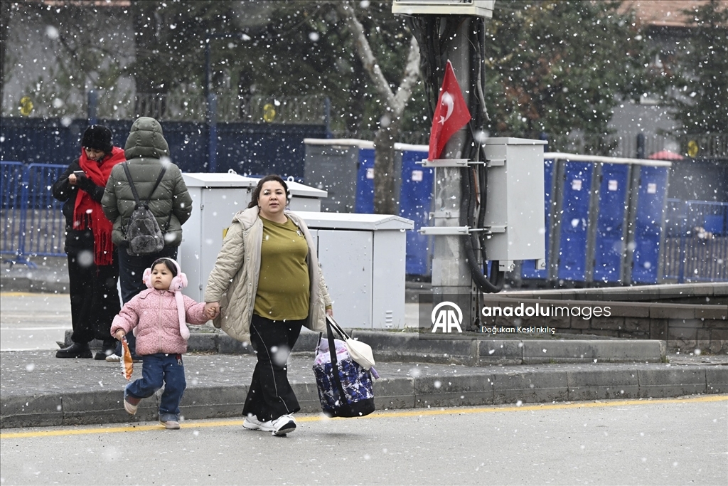Ankara'da kar yağışı