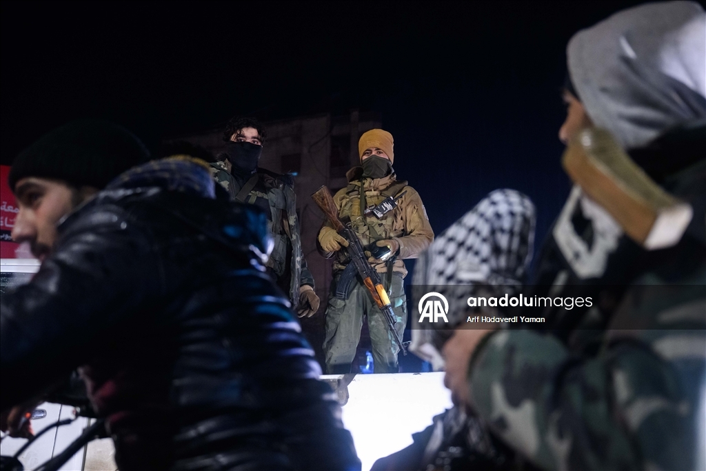 Сирийская армия начала операцию в районе Шейх Максуд в Алеппо после провала переговоров с YPG/СДС