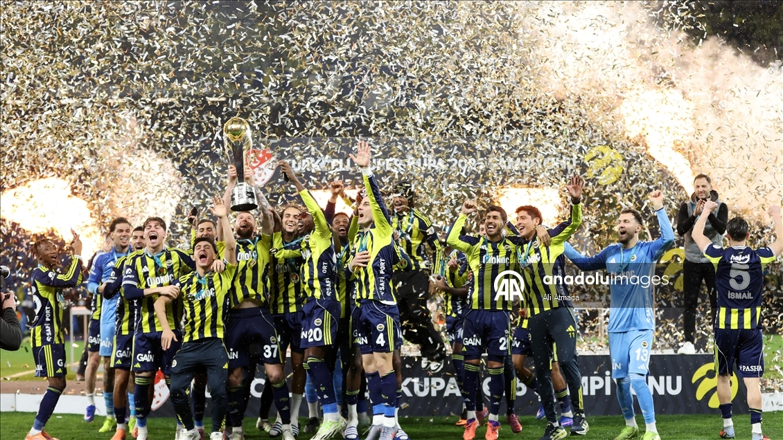 Fenerbahçe, Süper Kupa'nın sahibi oldu