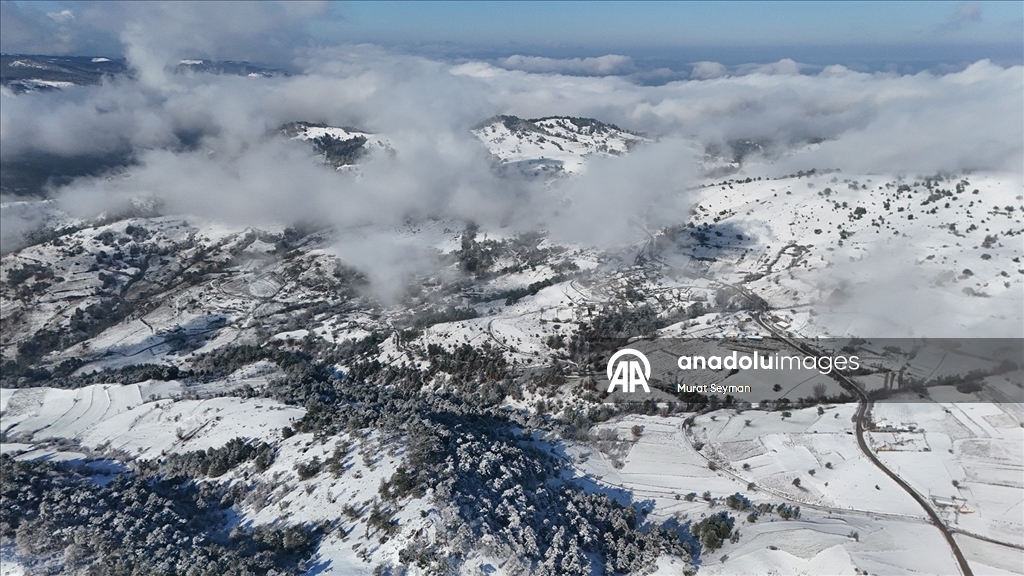 Balıkesir'in yüksek kesimlerinde kar etkili oldu