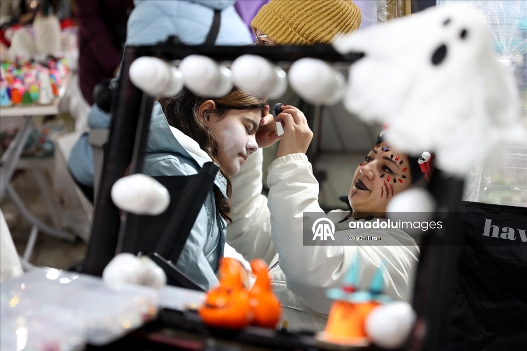  Kırklareli'nde Balkan geleneği "Koleda" makyaj etkinliği ile başladı