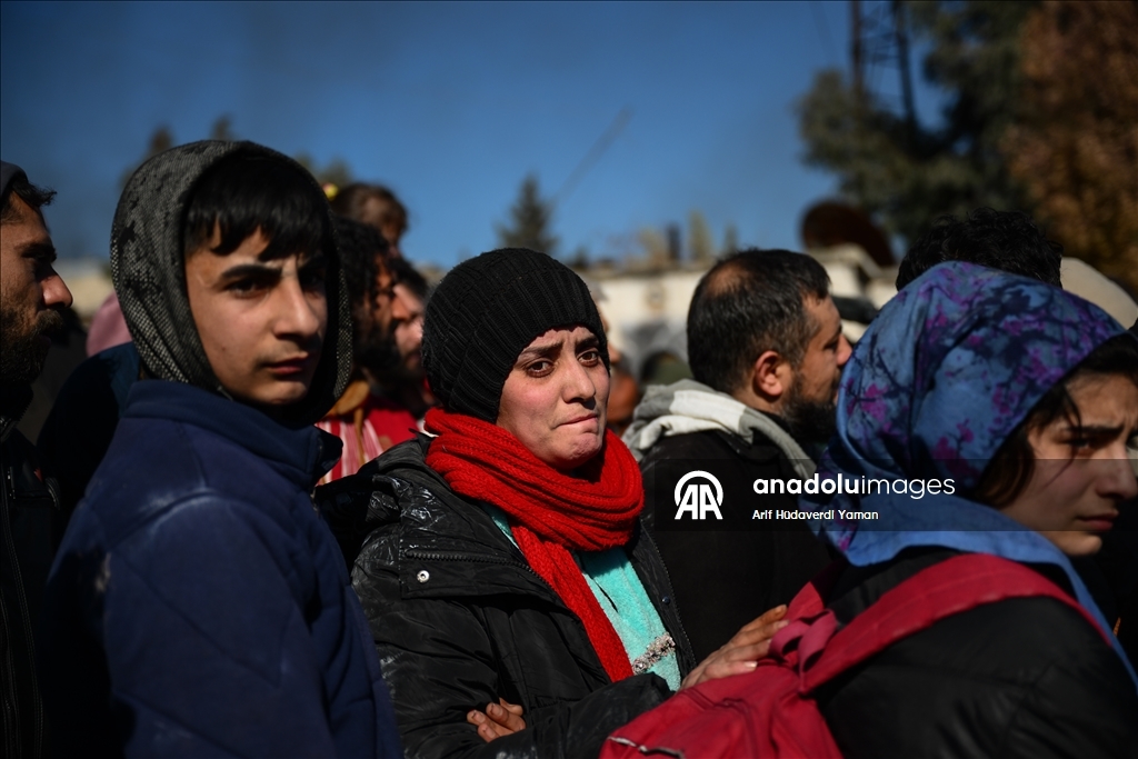 После освобождения последнего района Алеппо, подконтрольного YPG/СДС, началась эвакуация мирных жителей