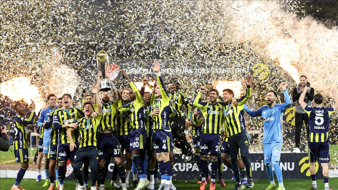 Fenerbahçe, Turkcell Süper Kupa'nın sahibi