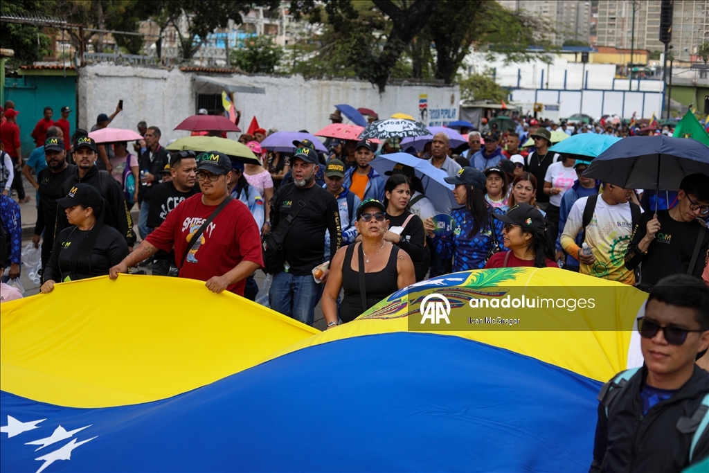 В Венесуэле прошли массовые марши в поддержку Мадуро