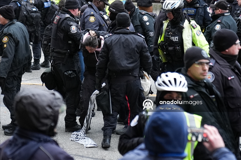 В Торонто задержаны 11 участников протестных акций