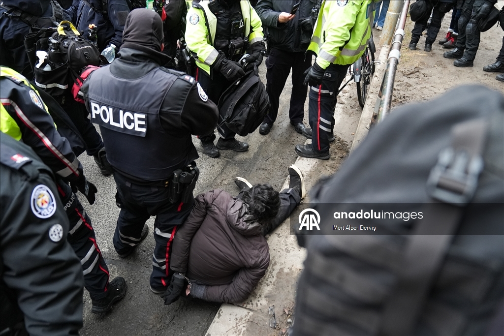 В Торонто задержаны 11 участников протестных акций