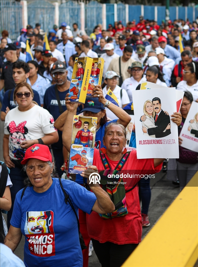 В Венесуэле прошли массовые марши в поддержку Мадуро