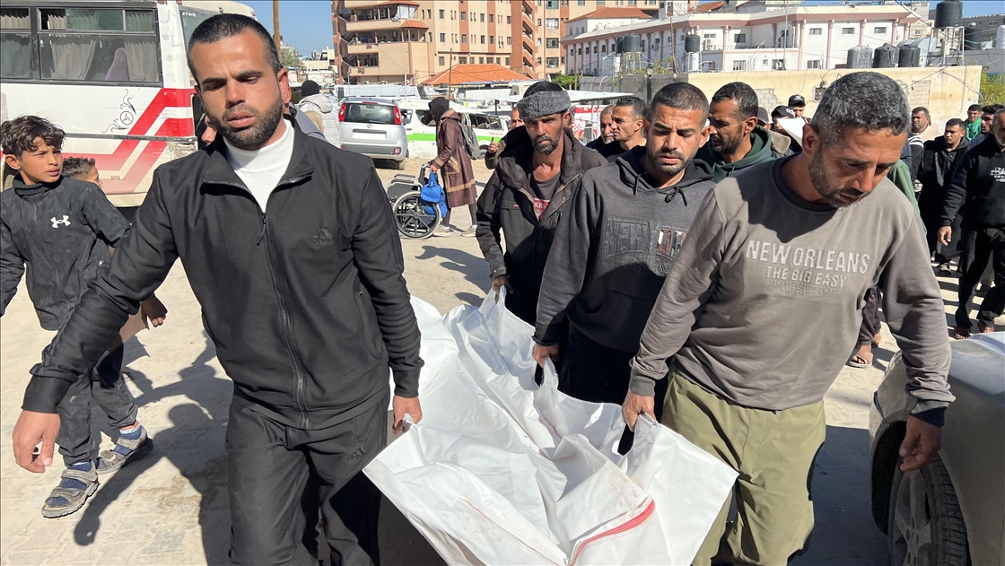 İsrail, ateşkese rağmen Gazze'ye saldırılarını sürdürüyor