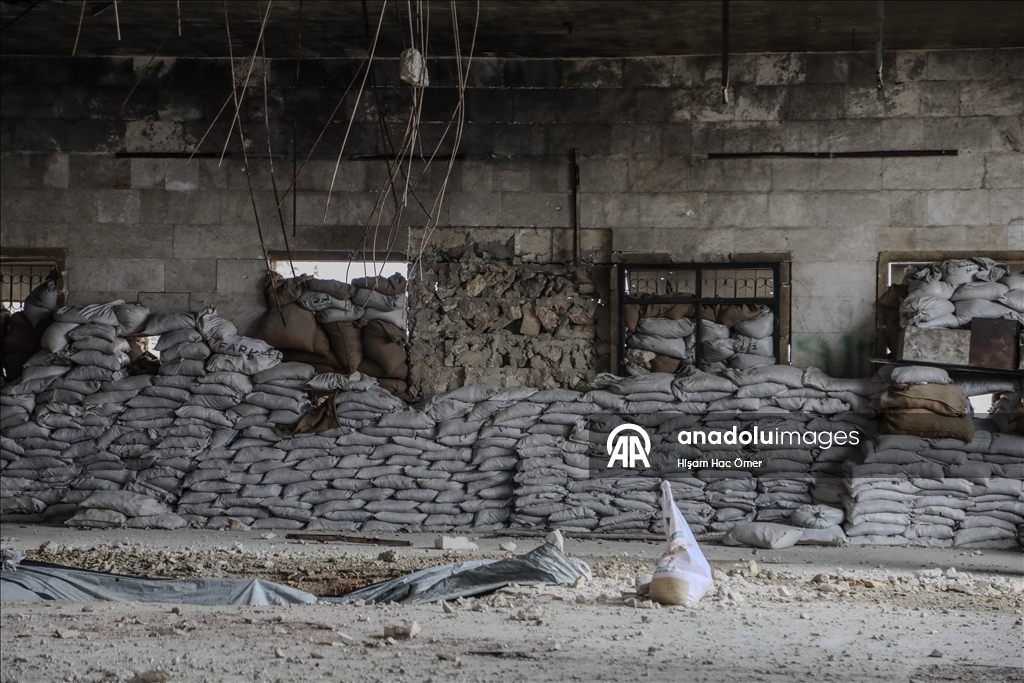 Terör örgütü YPG/SDG'nin Şeyh Maksud Mahallesi'nde askeri karargah olarak kullandığı cami görüntülendi