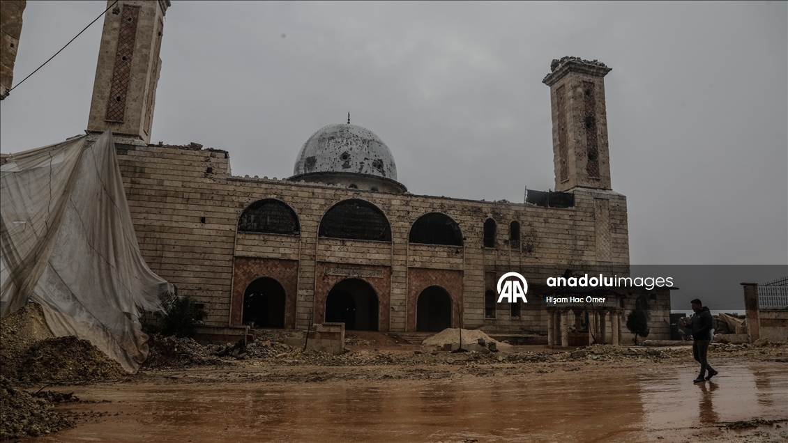 Terör örgütü YPG/SDG'nin Şeyh Maksud Mahallesi'nde askeri karargah olarak kullandığı cami görüntülendi