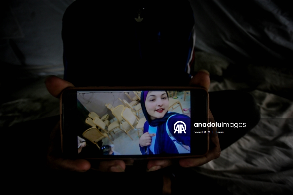 غزة.. صدمة تحاصر فلسطينيا فقد زوجته بعد يومين من الزفاف